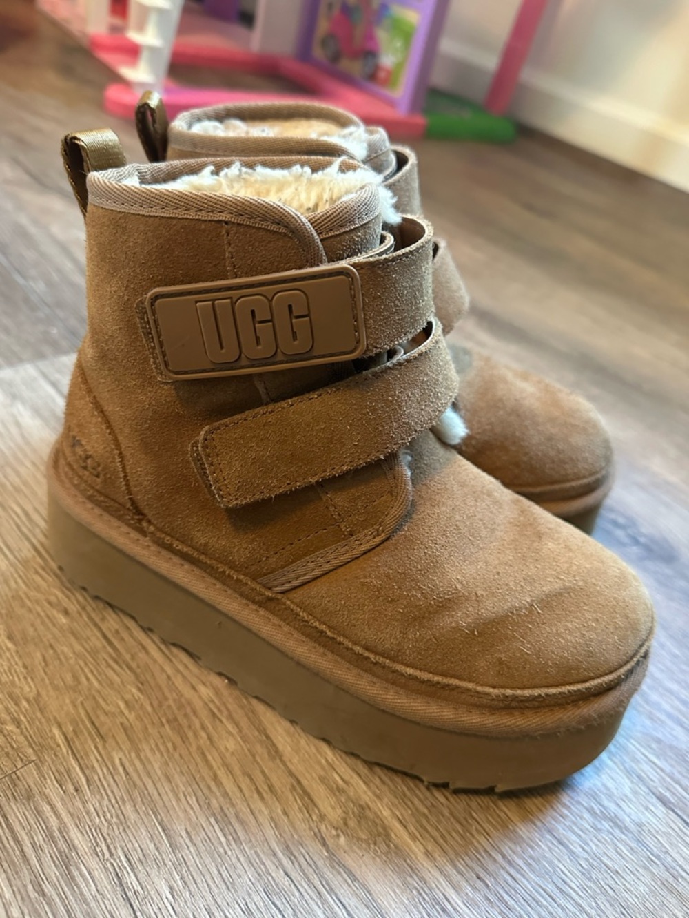 UGG Kids Tan Suede Shearling-Lined Platform Boots